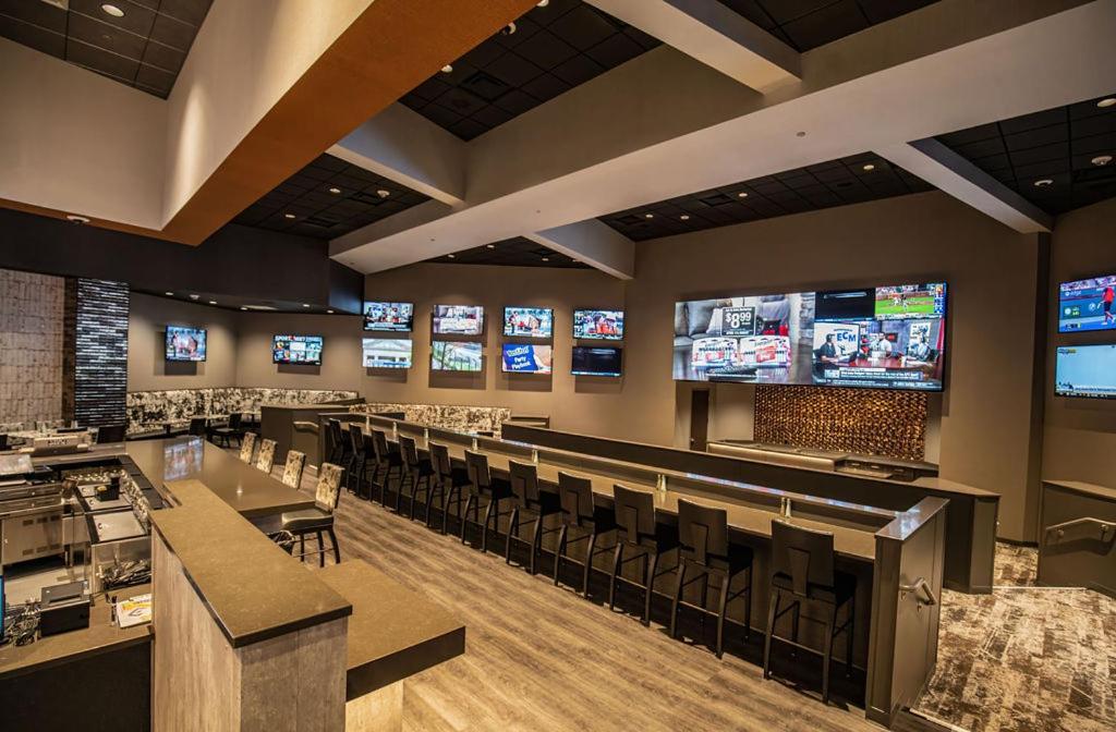 Walker's Bluff Casino Carbondale